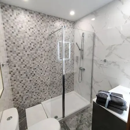 Spacious Designer Finished Three Bedroom * Il-Pergla