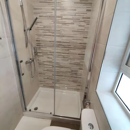 Spacious Designer Finished Three Bedroom Appartement *